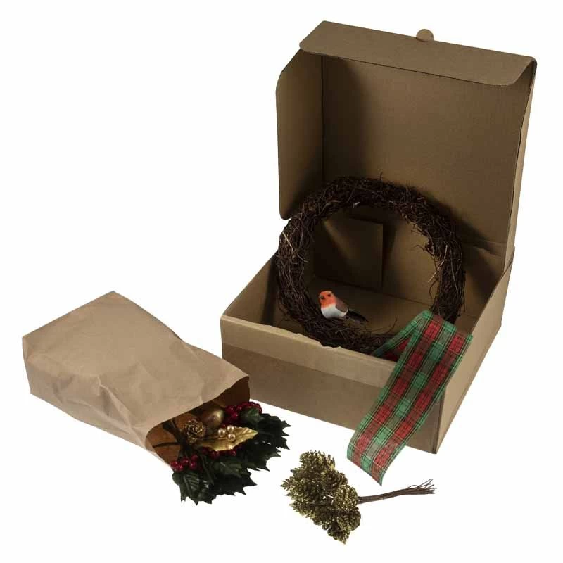 Wreath Kit | Traditional Tartan, 20cm 4 Wreath Kit | Traditional Tartan, 20cm - Image 2